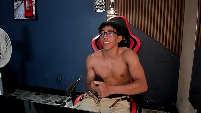 Živý XXX chat JuliaanRoss