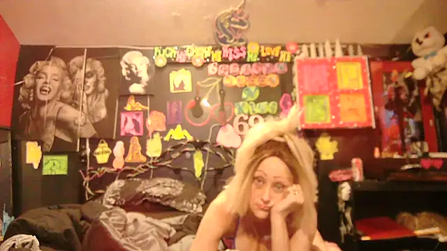 Splash_Queen420 现场XXX聊天