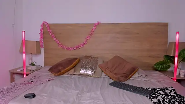 Chat +18 de LaraRous ao vivo