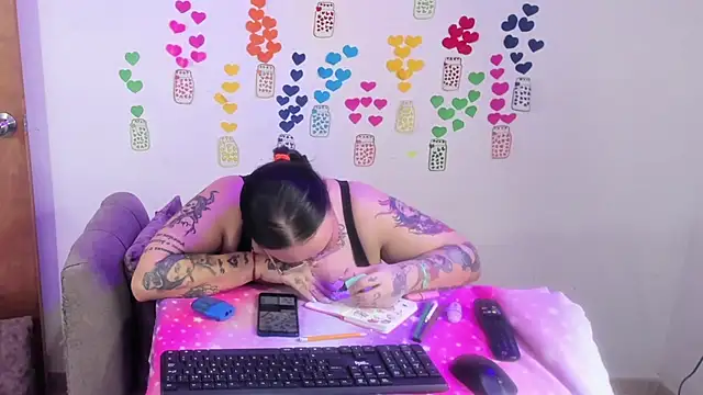 Živý XXX chat MiaYMolly