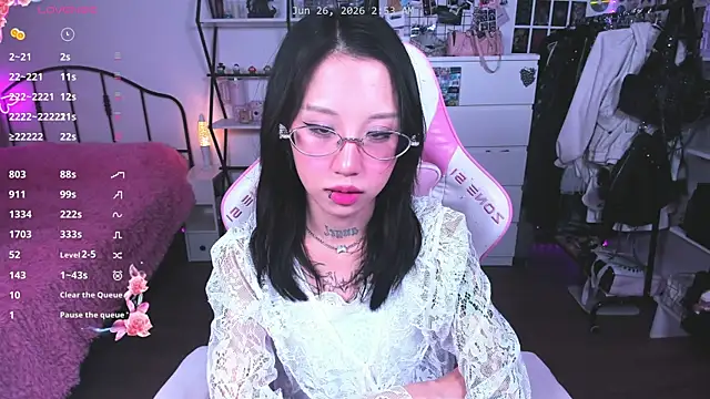 ashleywowmeow Chat XXX in diretta