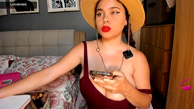 XXX chat uživo modela Bloom_Noor
