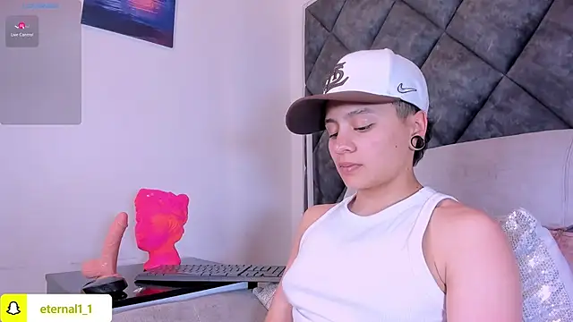 XXX chat uživo modela _Eternal_