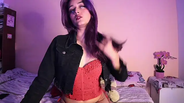 XXX chat uživo modela Emmantho