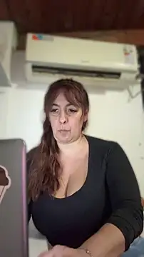 Sofyalone_'s Live XXX Chat