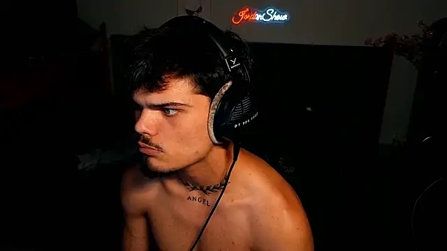 JordanShow live XXX chat
