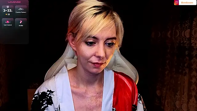 Živý XXX chat Blondice
