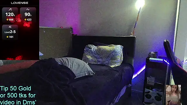 Blondiewithanass Live XXX-Chat