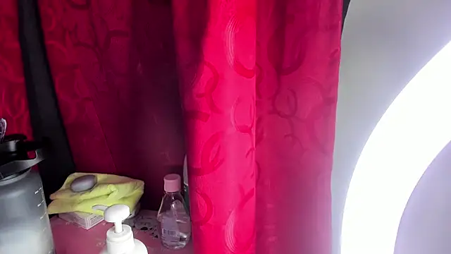 XXX chat uživo modela RubyPirsso18