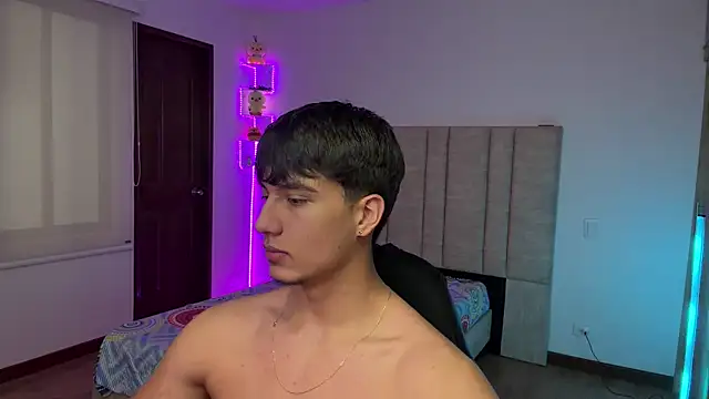 CHRIS_MORGAN1's Live XXX Chat