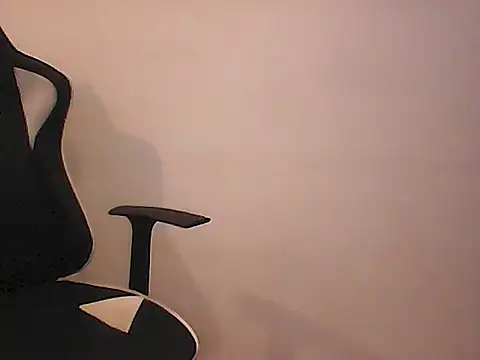 Kalel17073 Chat XXX in diretta