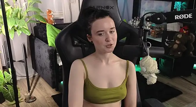 Chat +18 de KiraLiLime ao vivo