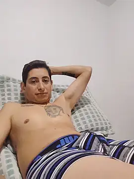 XXX chat uživo modela Tiger_cryad