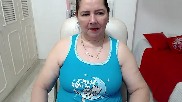 leonela_69 live XXX chat