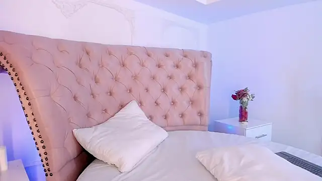 LucianaBlanco_のライブXXXチャット