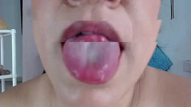 emiligrey_ Chat XXX in diretta