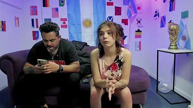 Онлайн чат XXX mariamac420