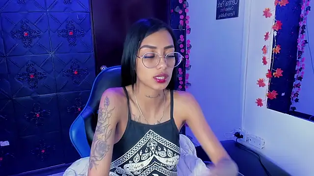 KarlaSlutSkinny__ Chat XXX live