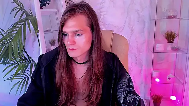 WillFobos Adlı Modelin Canlı XXX Sohbeti
