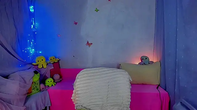 Chat +18 de YourLizzyDoll ao vivo
