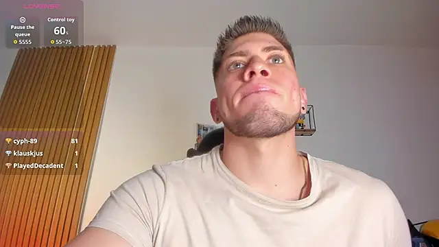Chat XXX en directo de SebastianMaximoff_