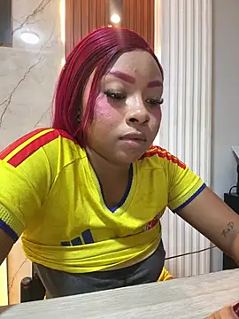 Kloe_rousse01 Adlı Modelin Canlı XXX Sohbeti