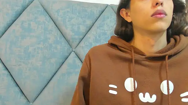 Chat +18 de FreyaMoller ao vivo