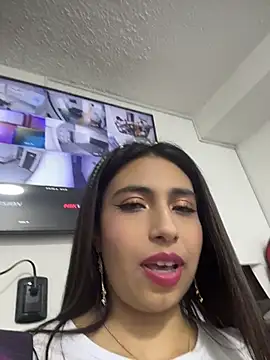 TAMMYBLACKK's Live XXX Chat