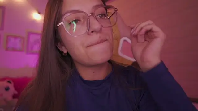 XXX chat uživo modela milly_kenner