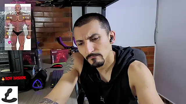 XXX chat uživo modela Marck_Muscle