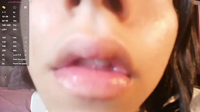 Chat +18 de sabri_na_ ao vivo