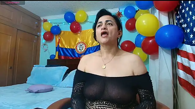 ISABEEL_SOFIA01's Live XXX Chat