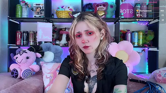 _Devill_Baby: онлайн-секс-чат