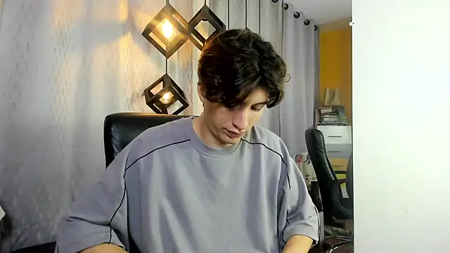 Marcovioletn Live XXX chat