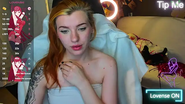 MeganNewCat: απευθείας συνομιλία ΧΧΧ