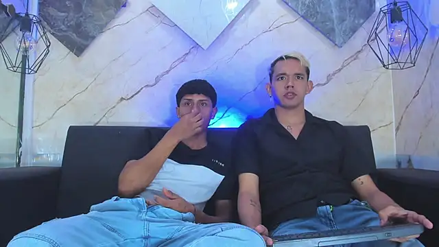 Živý XXX chat EMILIANO_BLESS