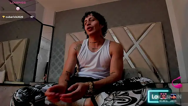 JayTaylorr 라이브 XXX 채팅