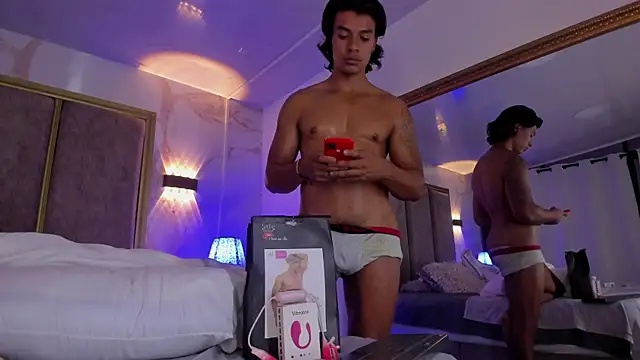LycanMushu XXX чат на живо