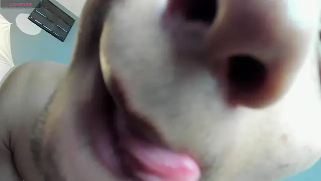 Chat XXX en directo de markbowie