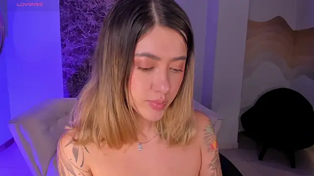 EveBensonX's Live XXX Chat