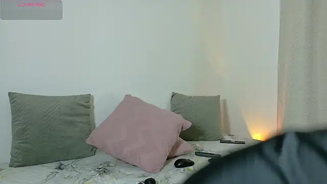 XXX chat uživo modela MauraGrayy