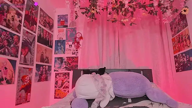 MissCurvyTop Live XXX Chat