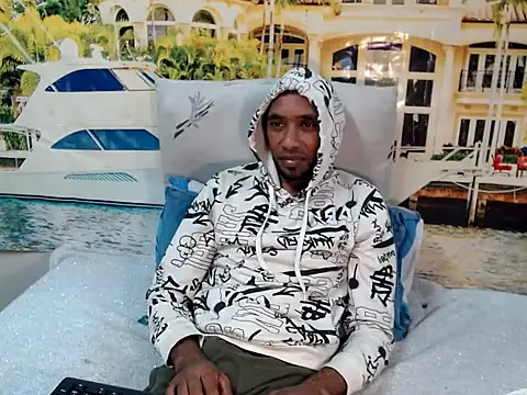 دردشة IndianMagicMike الجنسية المباشرة