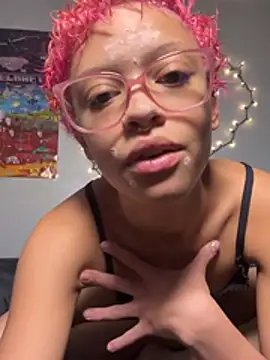 jojosbizarrelyf's Live XXX Chat