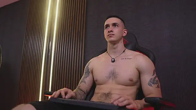 JacksonOlsenn – Naživo XXX chat