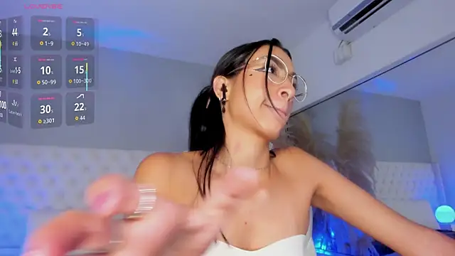 XXX chat uživo modela Ebonysweet__
