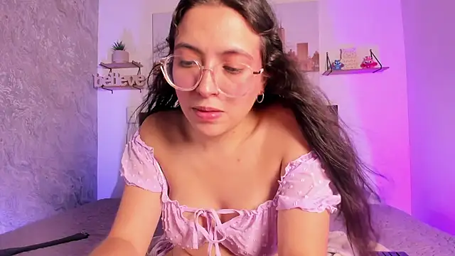 Chat +18 de SofiaLujan_ ao vivo