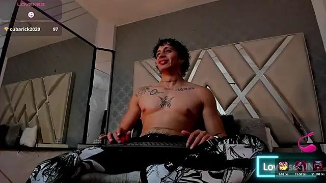 JayTaylorrn Live XXX chat