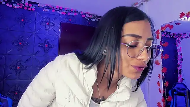KarlaSlutSkinny__n Live XXX chat