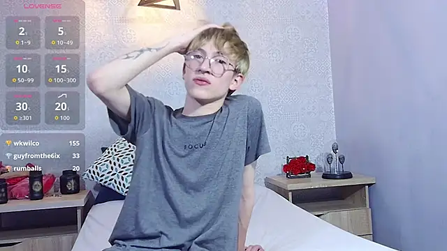 axell_stone_'s Live XXX Chat